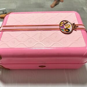 Princess suitcase toy